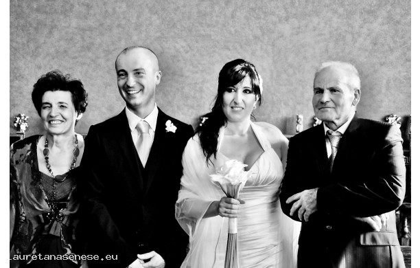 2011, Sabato, 18 Giugno - Roberto e Ilaria si sposano