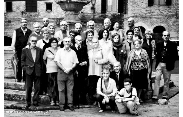 2007, Settembre - Nilo circondato dai tanti amici locali