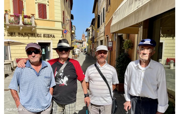 2024, Venerdì 6 Settembre - Dopo aver festeggiato, gli amici accompagnano Valerio