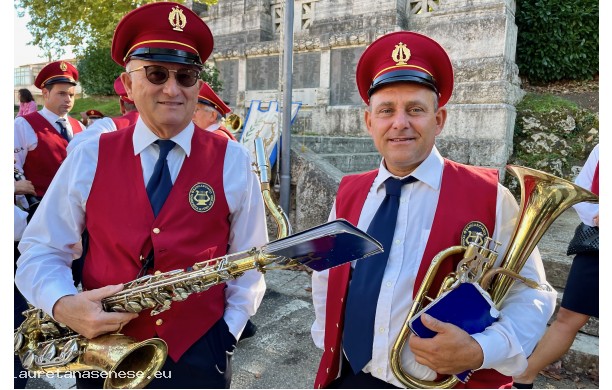 2025, Domenica 28 Settembre - Due tranquilli suonatori, pronti a partire