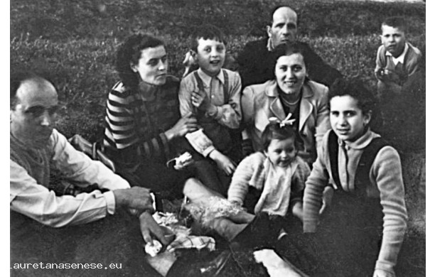 1952? - Merenda in campagna di Giancarlo e Serenella