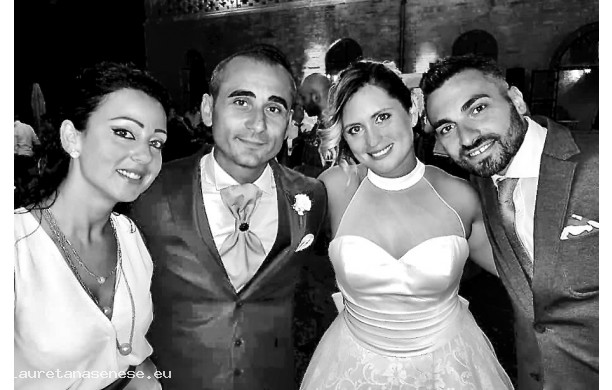 2018, Sabato 11 Agosto - Gli sposi con amici