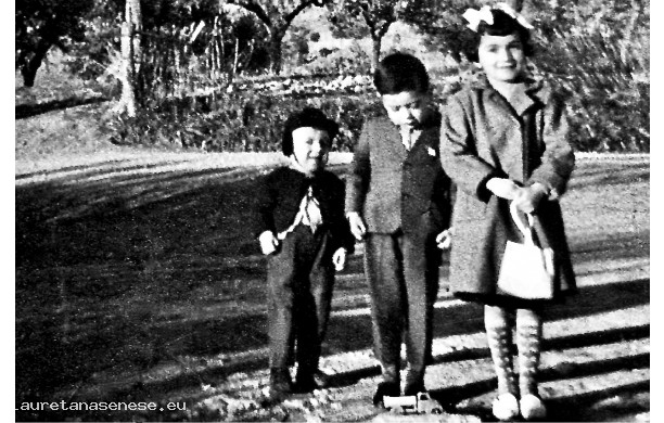 1958, 18 Gennaio - I Ciacci con i vestiti della festa