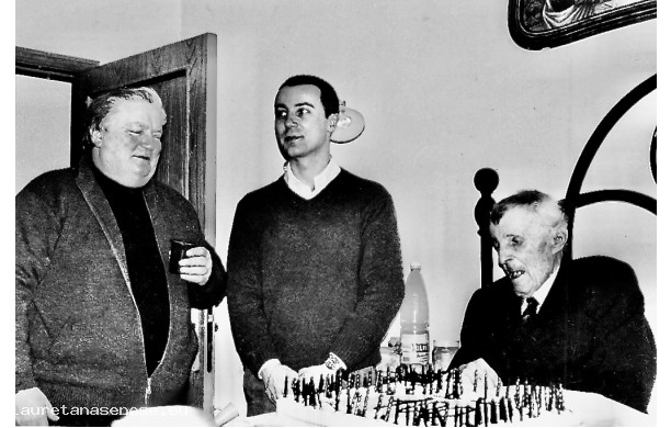 2005, 2 Gennaio - Visita per il compleanno di un centenario