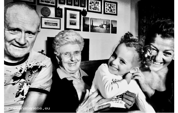 2016 - Quattro generazioni di donne