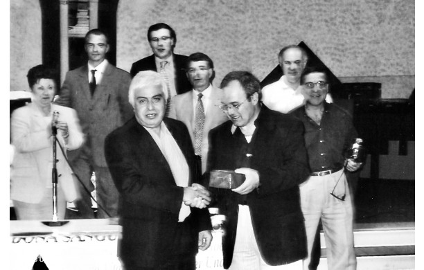 2001- Festa del Donatore: Ancora un premio per Franco a quota 75