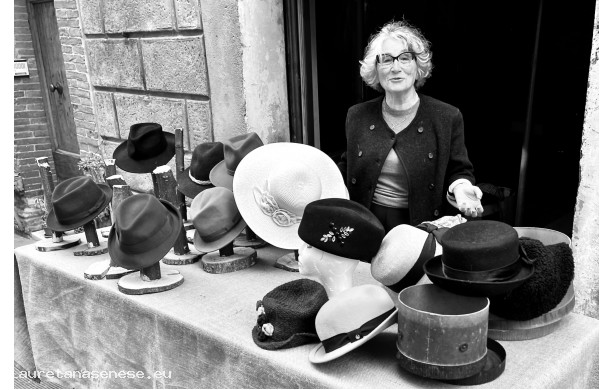 2024, Domenica 13 Ottobre - Daniela fa la Cappellaia