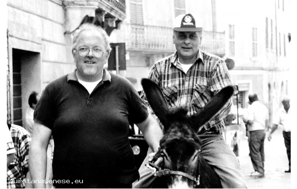 1992 - Ciccino e Lido durante la sfilata