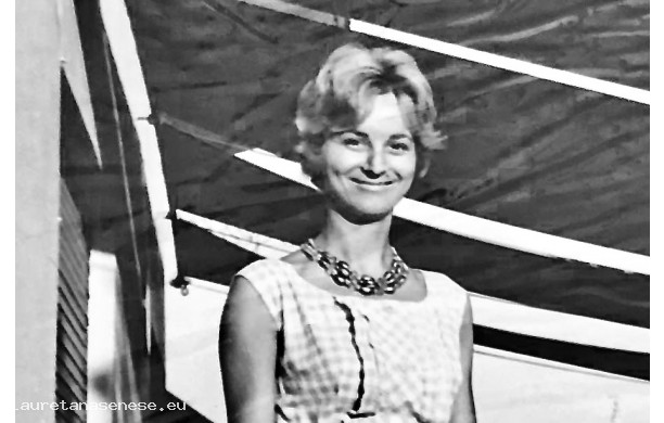 1954? - Una bellezza del tempo in buona compagnia