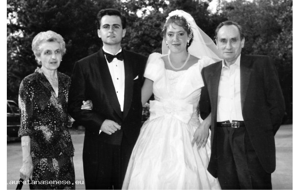 1989, Sabato 26 Agosto - Gli sposi Luciano e Debora con i coniugi Marini