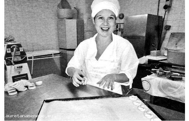 2014 - Moira Polloni fa i pasticcini arrotolati