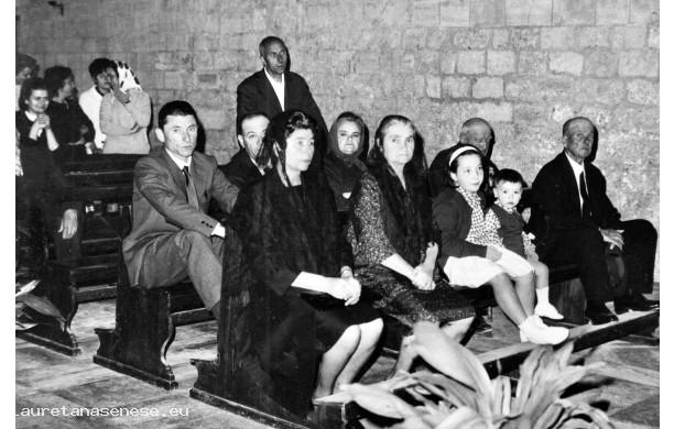 1964, Domenica 27 Settembre - I parenti dello sposo alla cerimonia
