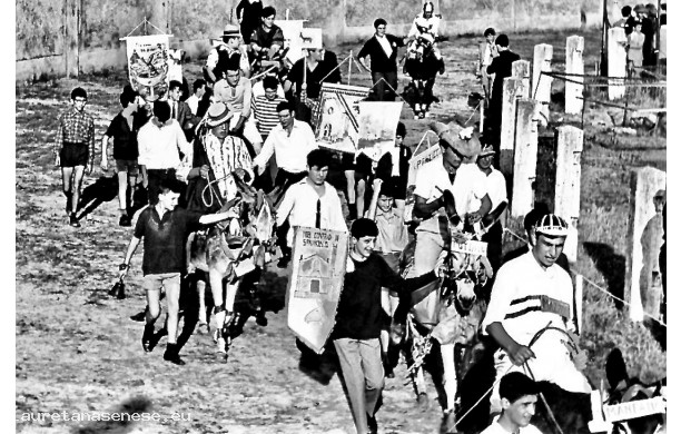 1967? - Palio dei Ciuchi prima dell'accorpamento delle Contrade