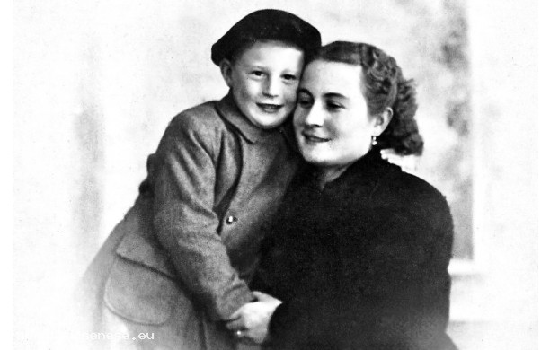 1940? - Un giovane Romano con la mamma